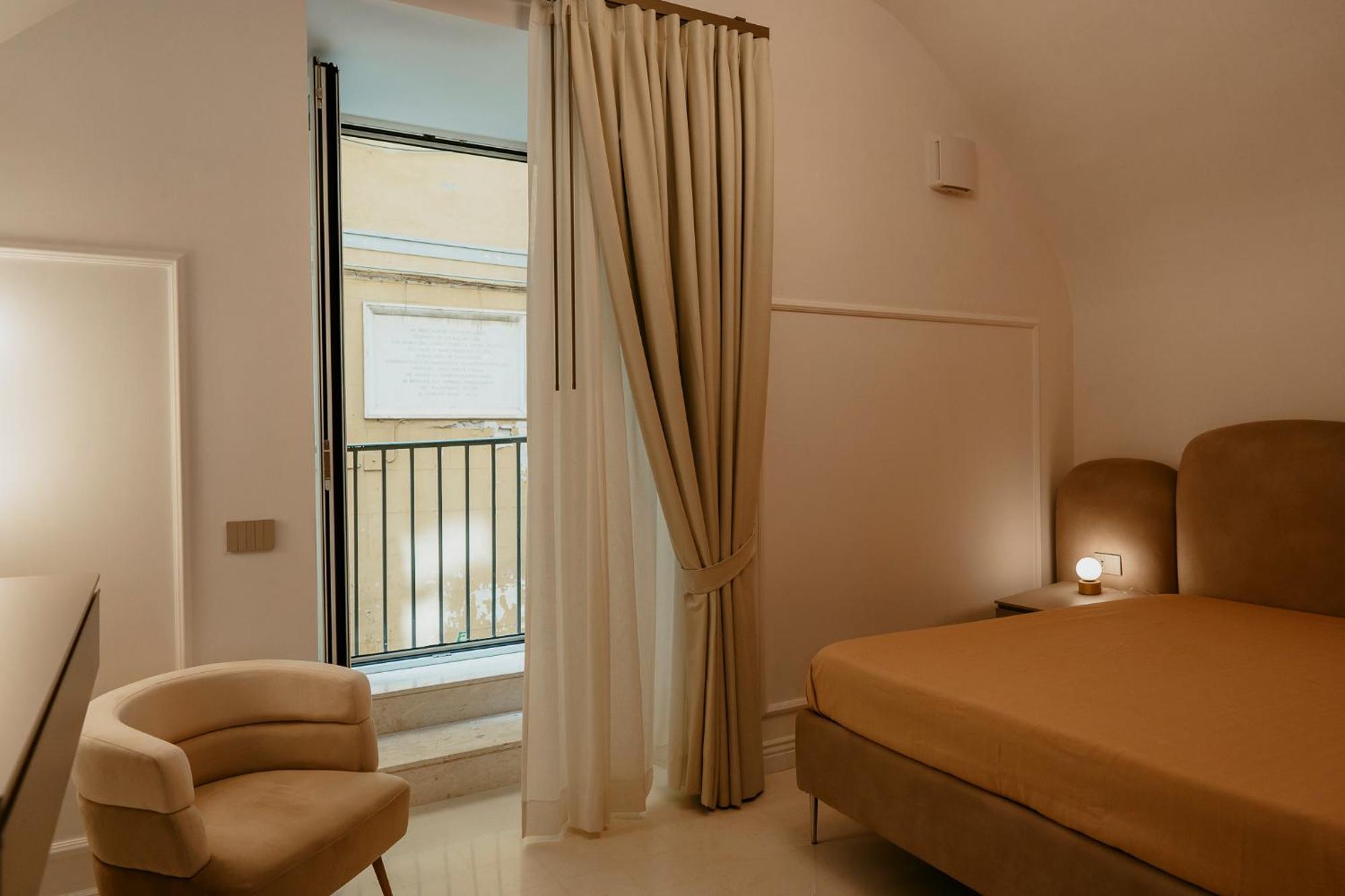 Luxury Apartment-Quartieri Spagn By Alux38 เนเปิลส์ ภายนอก รูปภาพ