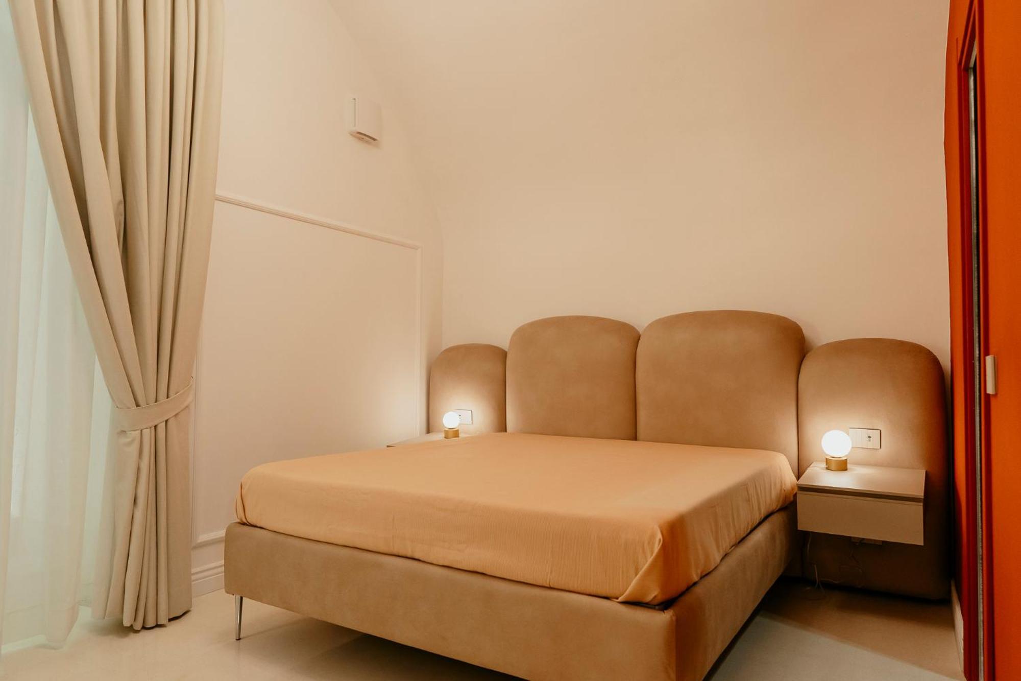 Luxury Apartment-Quartieri Spagn By Alux38 เนเปิลส์ ภายนอก รูปภาพ